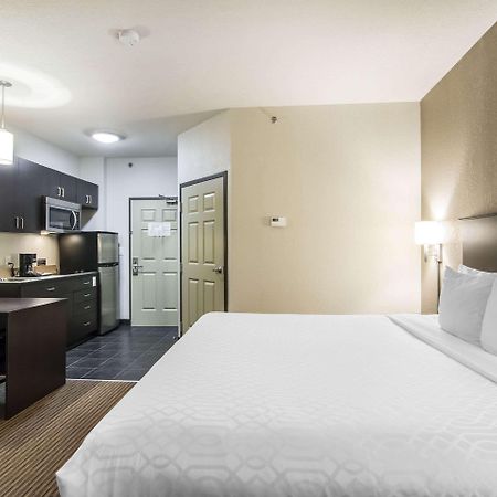 Quality Inn & Suites Томпсон Экстерьер фото
