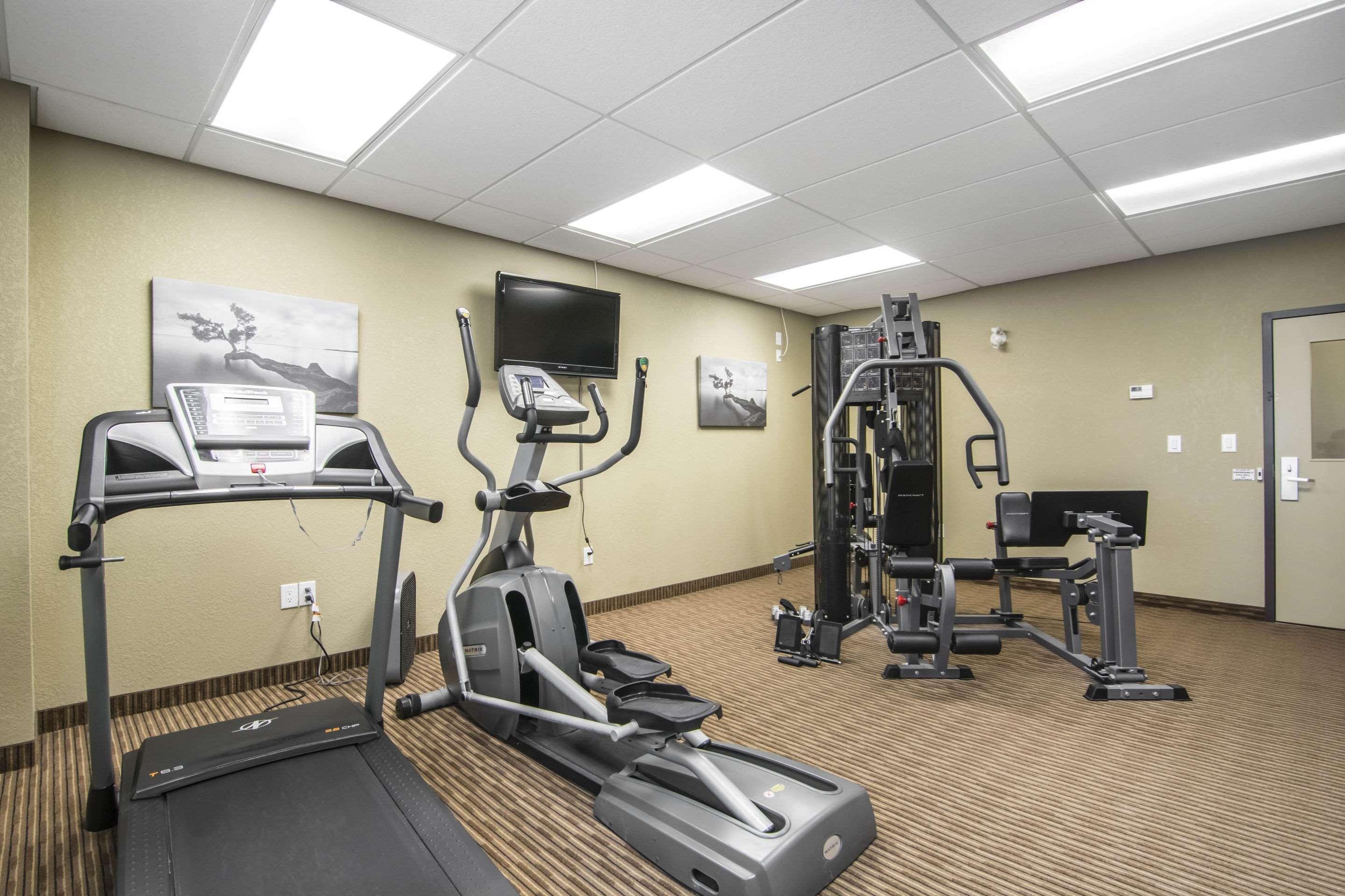 Quality Inn & Suites Томпсон Экстерьер фото